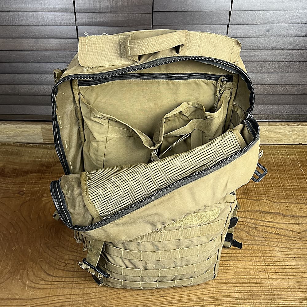 米軍放出品 バックパック MOLLE II アサルトパック コヨーテ