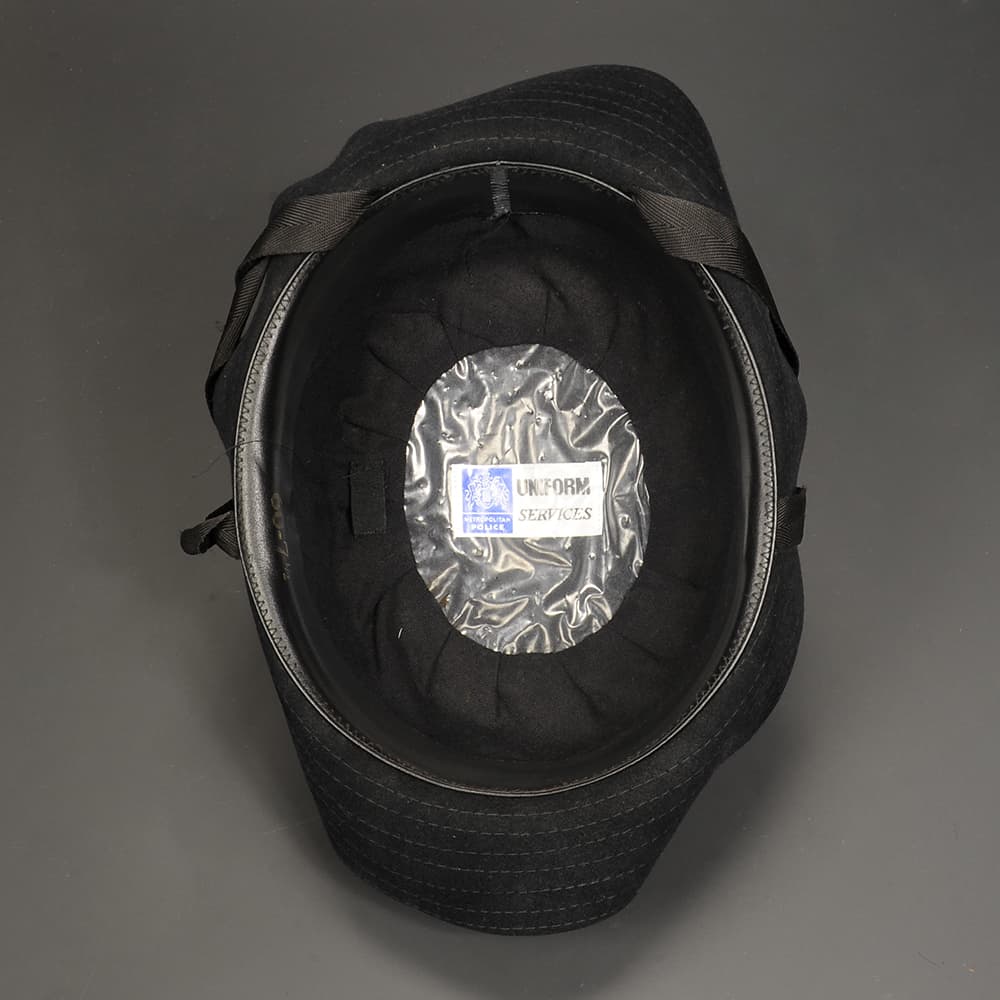 イギリス警察 放出品 ヘルメット 女性用 警察官 | ミリタリーショップ