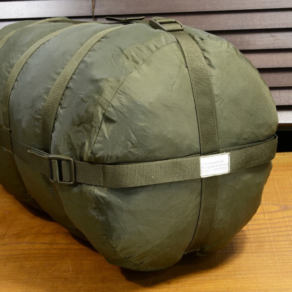 ミリタリーショップ レプマート / オランダ軍放出品 コンプレッションバッグ 寝袋収納用 オリーブドラブ