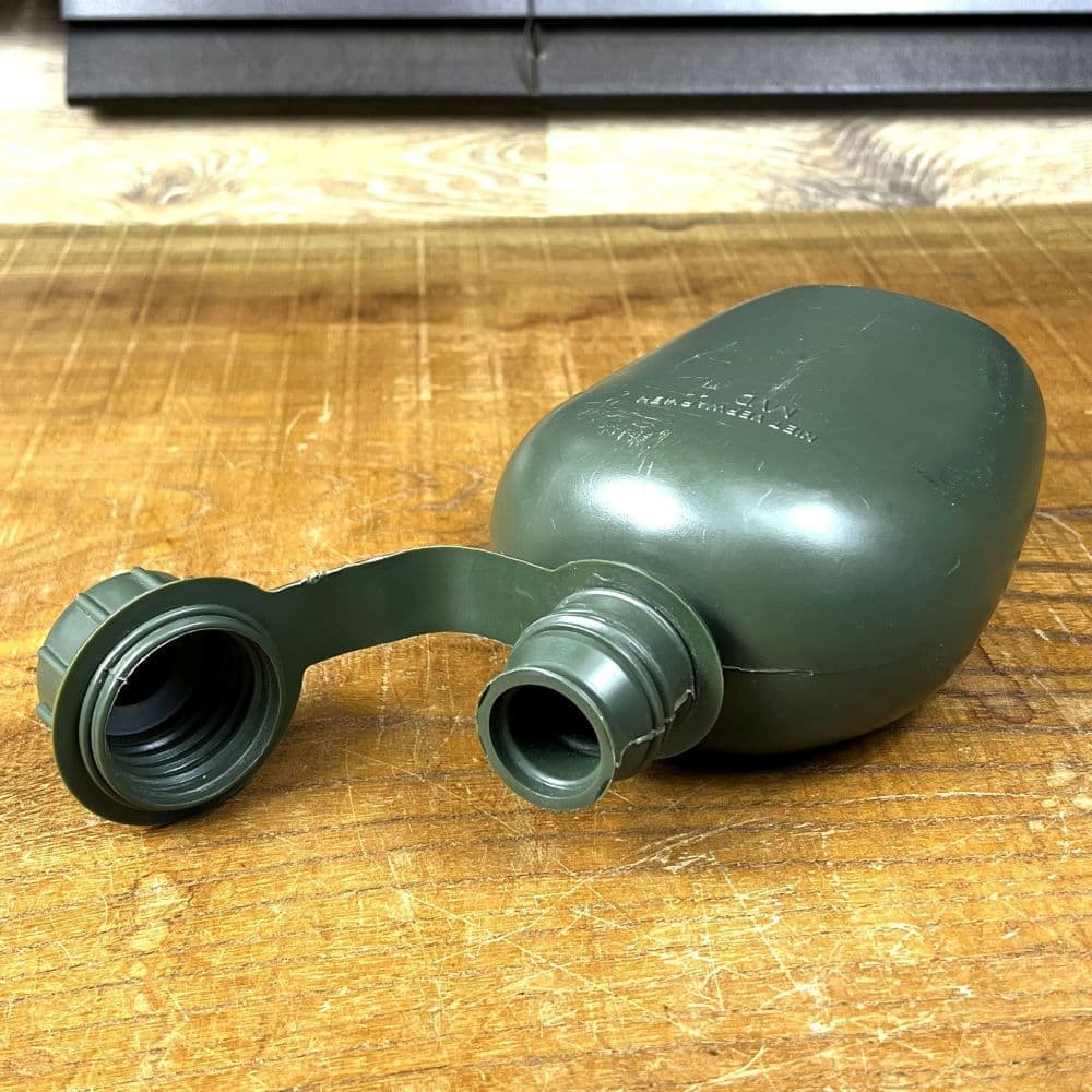 アメリカ軍放出品 水筒 LC-2カバーセット 1QTキャンティーン付き OD