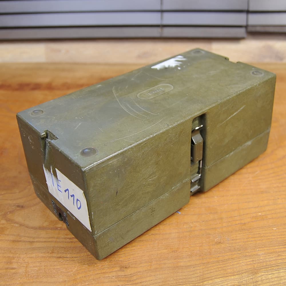 ドイツ軍放出品 フィールドフォン 野戦電話 KRONE GmbH製 WF