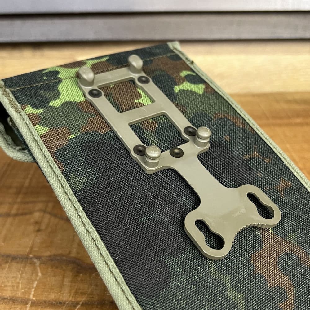 ドイツ軍放出品 SMGマガジンポーチ UZI/MP2マガジン対応 フレクター