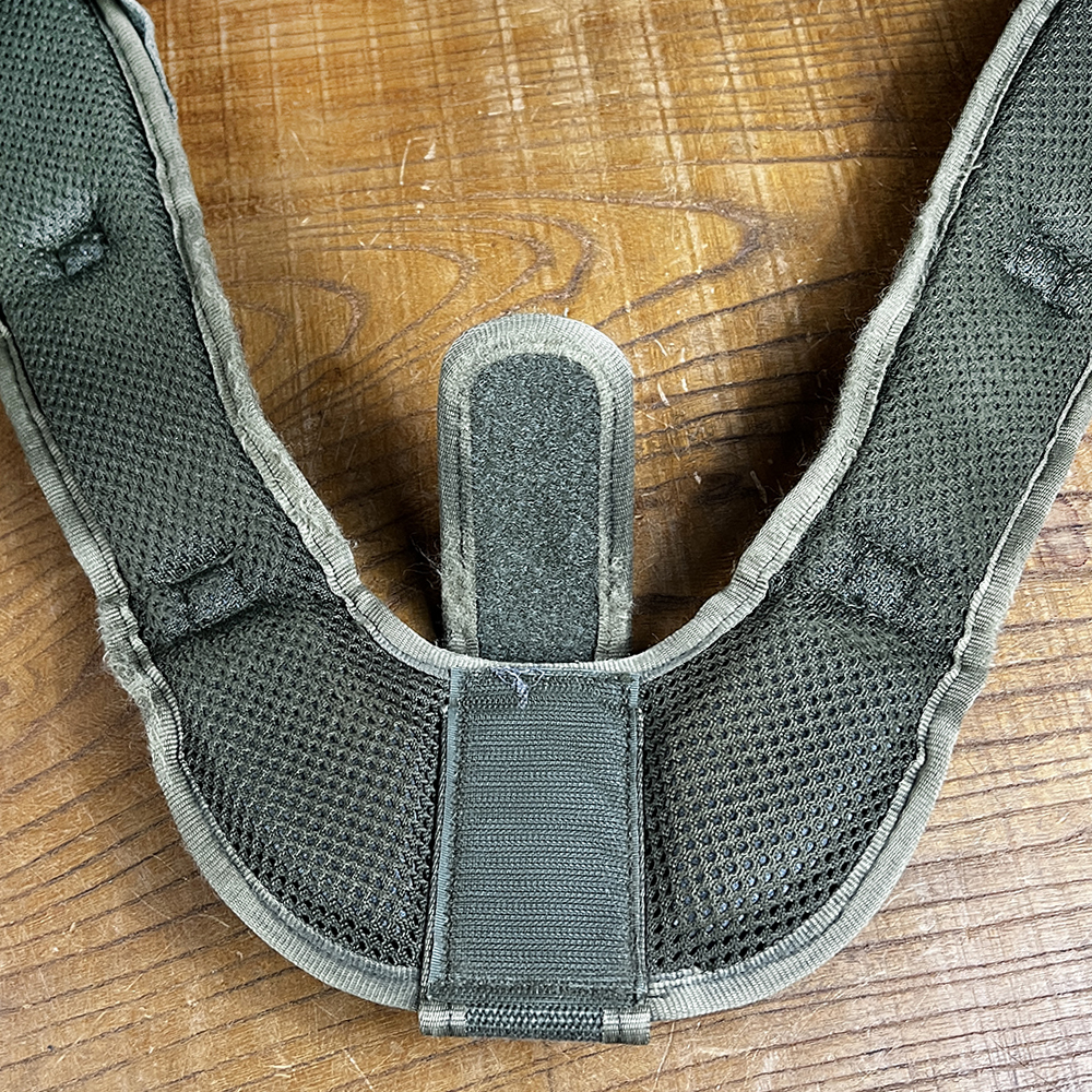 オーストリア軍放出品 ショルダーベルト KAZ 03 バックパック用