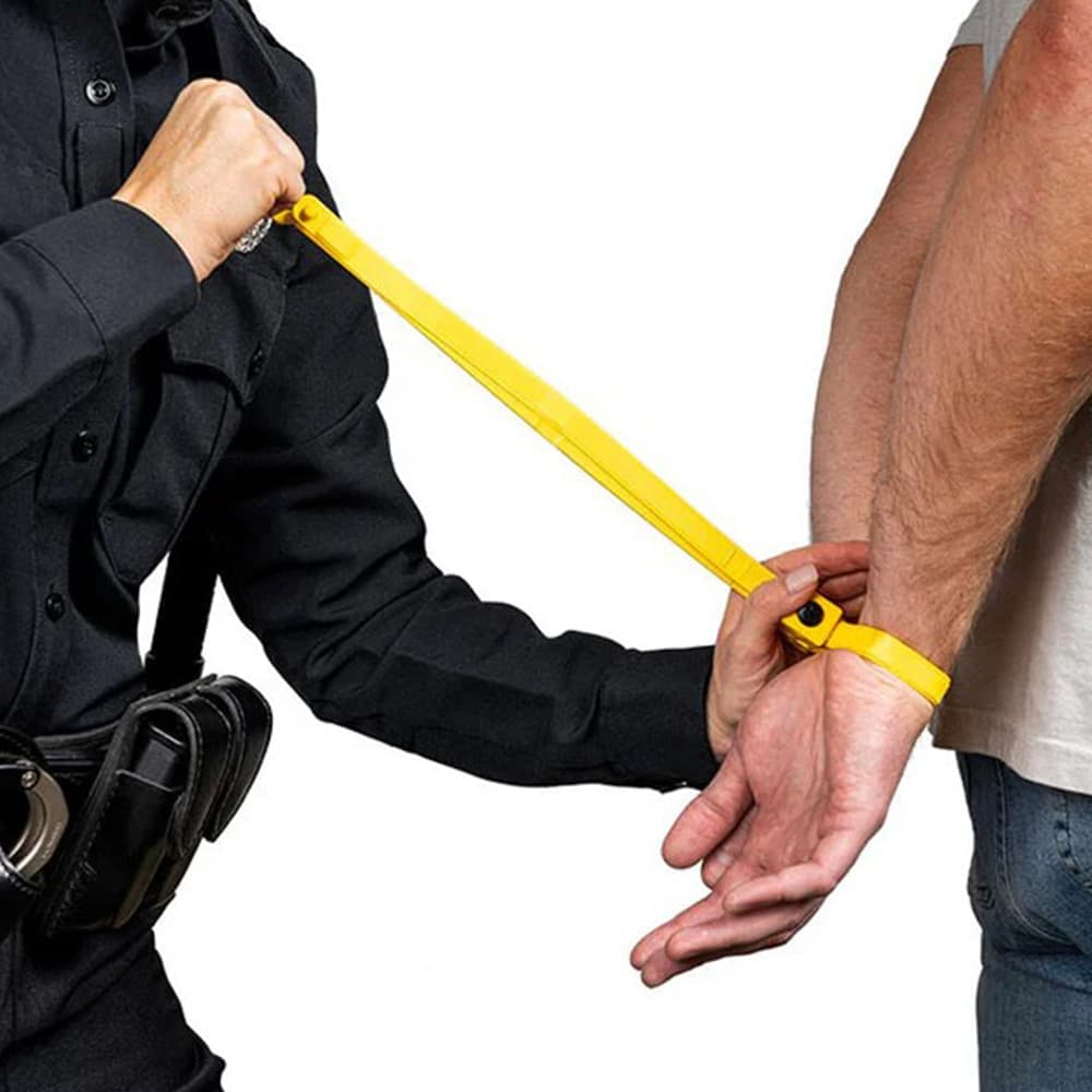 ASP ハンドカフ Tri-Fold Restraints 樹脂製手錠 プルリング付き 1個