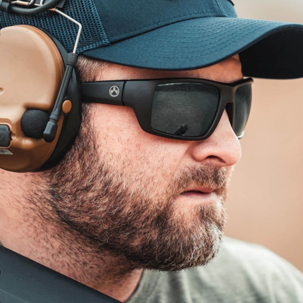 MAGPUL シューティンググラス Apex 偏光レンズ TR90製 MAG1130 MAGPUL シューティンググラス Apex 偏光レンズ TR90製 MAG1130