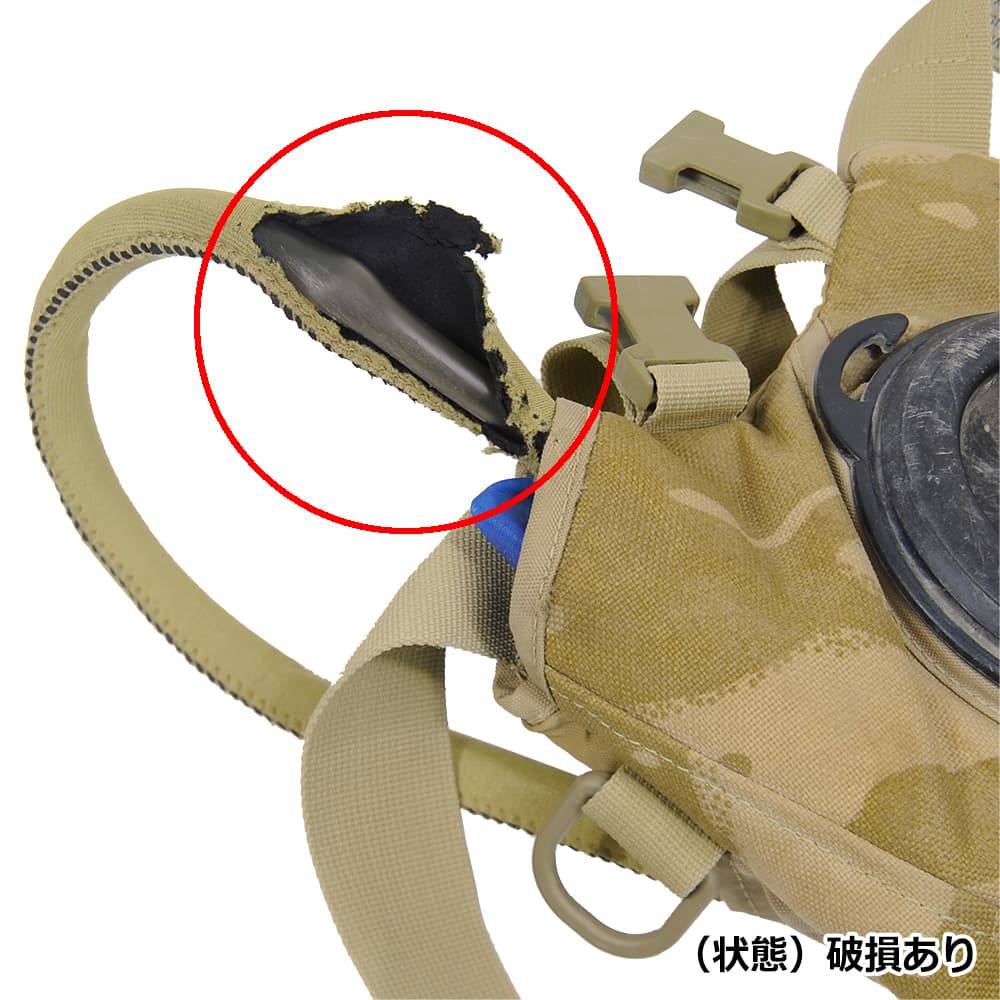 イギリス軍放出品 ハイドレーションキャリア CAMELBAK製 デザートDPM