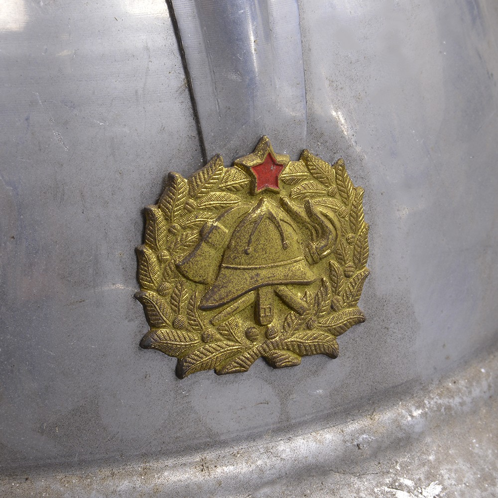 消防隊ヘルメット アルミ製 1940年代 セルビア放出品 | ミリタリー