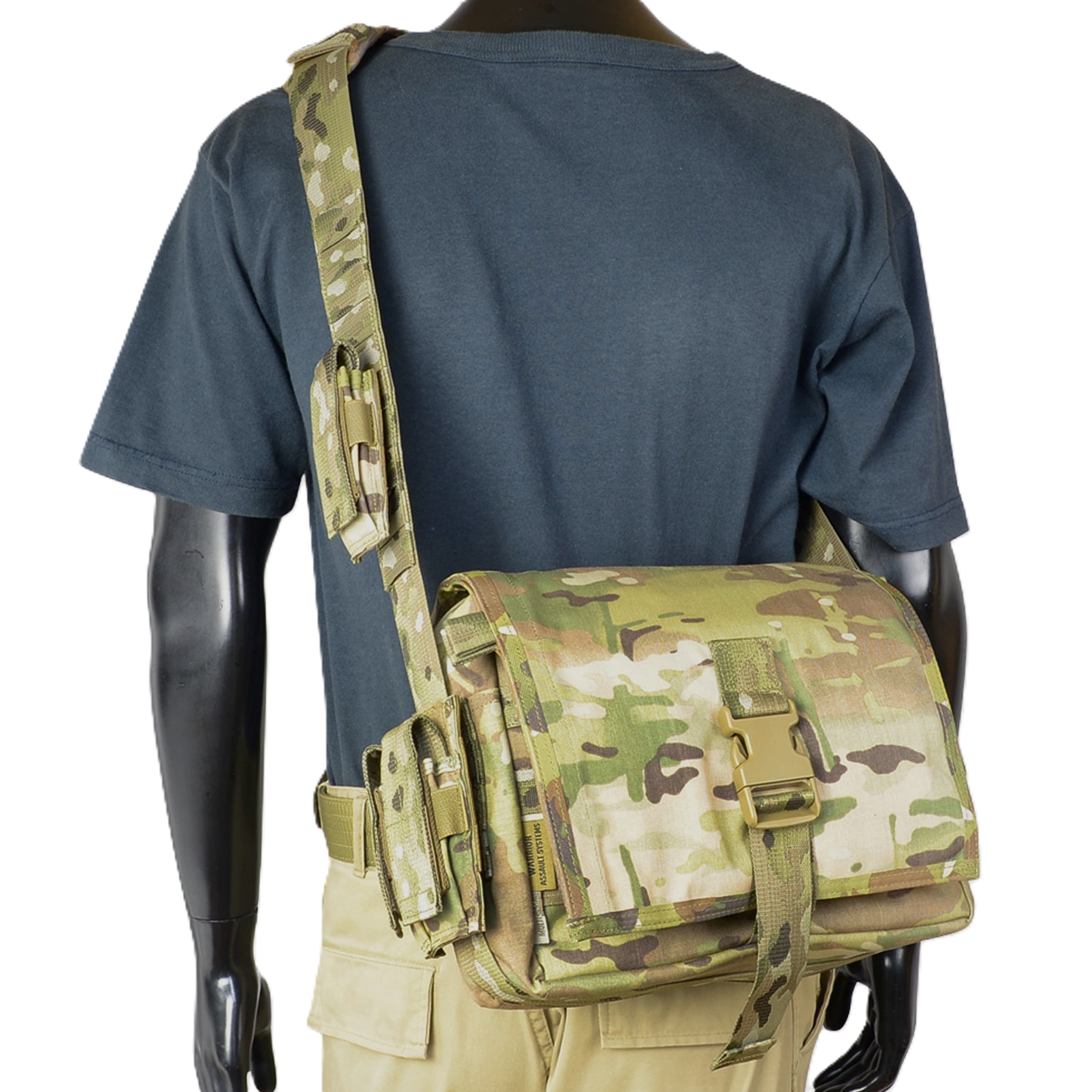 イギリス軍GSRレスピレーター（バッグ＆プラスチックホルダーフレーム付き） Warrior Assault Systems ショルダーバッグ GRAB BAG フラップ式