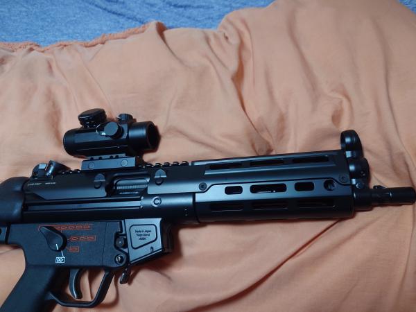 LEAPERS UTG PRO ハンドガード MP5用 Monolithic M-LOK トップレール一