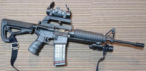 マルシン 発火式モデルガン XM177E2 完成品 COLT社公認モデル 022502