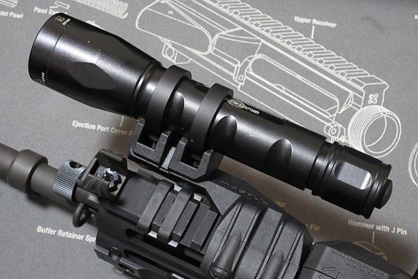 MAGPUL ライトマウント 1913ピカティニー用 Surefire 300/600対応