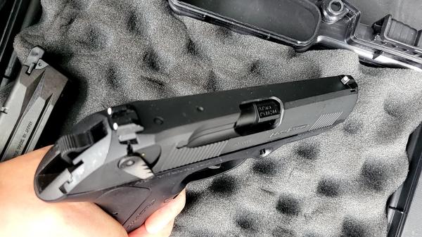 ベレッタ PX4 ガスガン ブラック 2マガジン付き Px4 - ガスブローバック | 東京マルイ エアソフトガン情報サイト