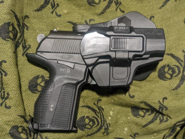 KSC ガスガン　マカロフ　Ver.２　ホルスターセット KSC ガスガン マカロフ Ver.2 ホルスターセット - メルカリ