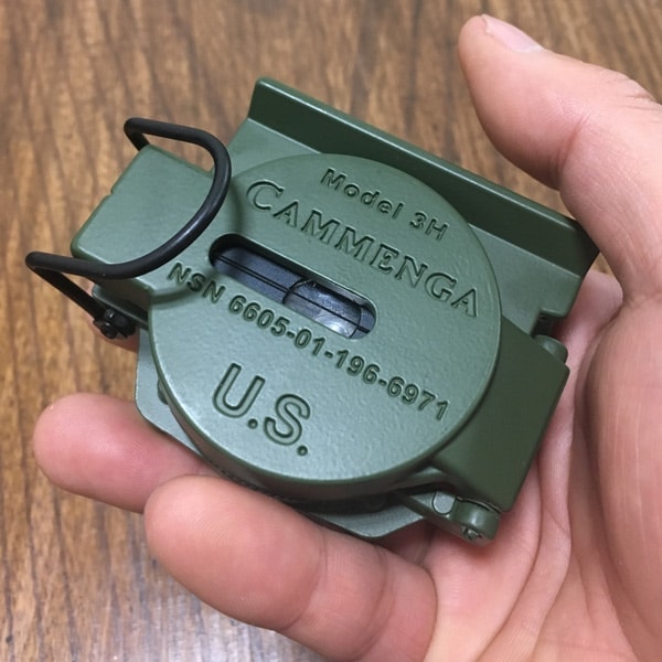 米軍に納入されているレンザティックコンパス、CANNENGA